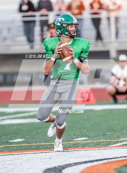 Thumbnail 2 in Round Valley vs. Thatcher (AIA 2A Final) photogallery.