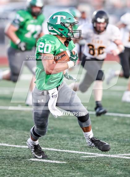 Thumbnail 2 in Round Valley vs. Thatcher (AIA 2A Final) photogallery.