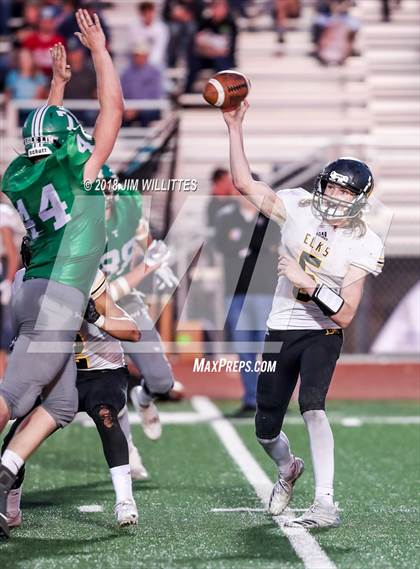Thumbnail 1 in Round Valley vs. Thatcher (AIA 2A Final) photogallery.