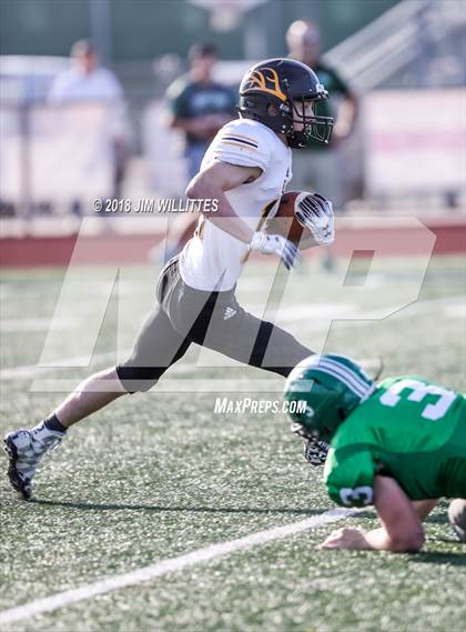 Thumbnail 3 in Round Valley vs. Thatcher (AIA 2A Final) photogallery.