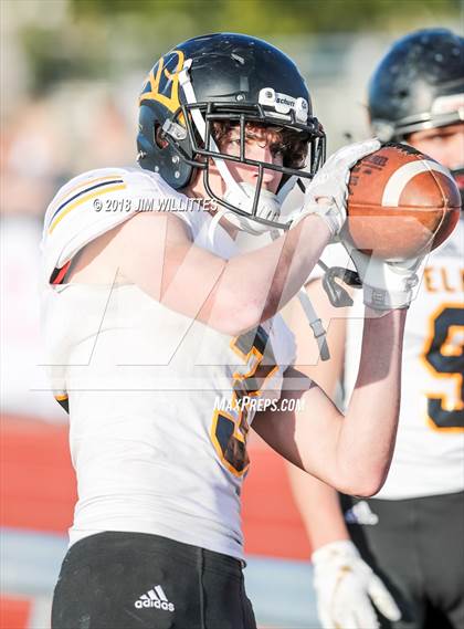 Thumbnail 3 in Round Valley vs. Thatcher (AIA 2A Final) photogallery.