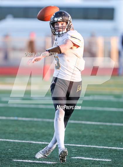 Thumbnail 1 in Round Valley vs. Thatcher (AIA 2A Final) photogallery.