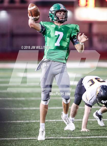 Thumbnail 1 in Round Valley vs. Thatcher (AIA 2A Final) photogallery.