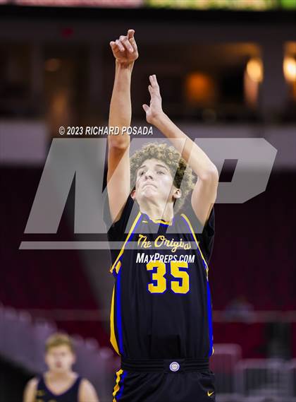 Thumbnail 2 in Clovis vs. Sanger photogallery.