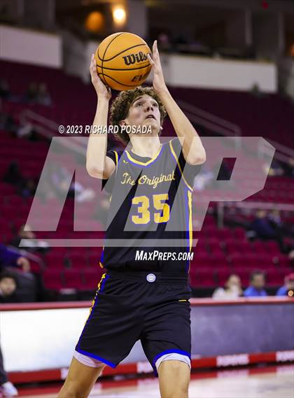 Thumbnail 2 in Clovis vs. Sanger photogallery.
