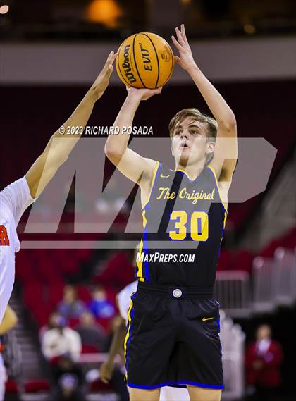 Thumbnail 2 in Clovis vs. Sanger photogallery.
