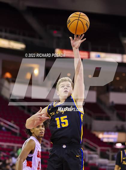 Thumbnail 1 in Clovis vs. Sanger photogallery.