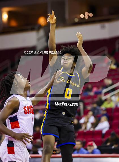 Thumbnail 2 in Clovis vs. Sanger photogallery.
