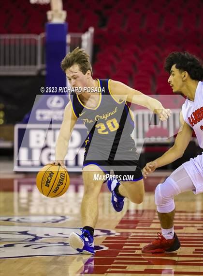 Thumbnail 3 in Clovis vs. Sanger photogallery.