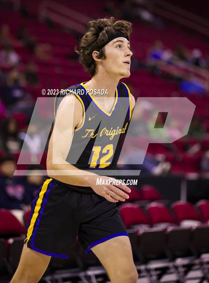 Thumbnail 1 in Clovis vs. Sanger photogallery.