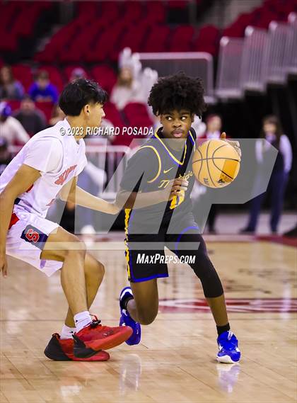 Thumbnail 1 in Clovis vs. Sanger photogallery.