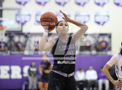 Thumbnail 3 in Lincoln vs. Africentric Early College (OGBR Classic in the City) photogallery.