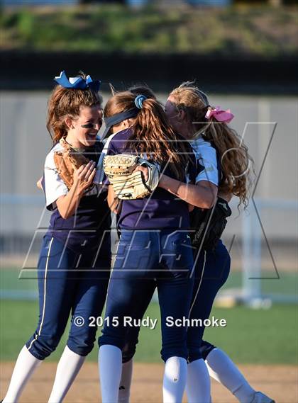 Thumbnail 3 in Escondido vs. La Costa Canyon (CIF Semfinal Playoff) photogallery.