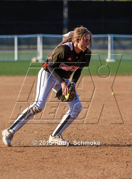 Thumbnail 1 in Escondido vs. La Costa Canyon (CIF Semfinal Playoff) photogallery.