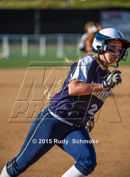 Thumbnail 3 in Escondido vs. La Costa Canyon (CIF Semfinal Playoff) photogallery.