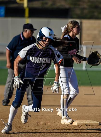Thumbnail 1 in Escondido vs. La Costa Canyon (CIF Semfinal Playoff) photogallery.