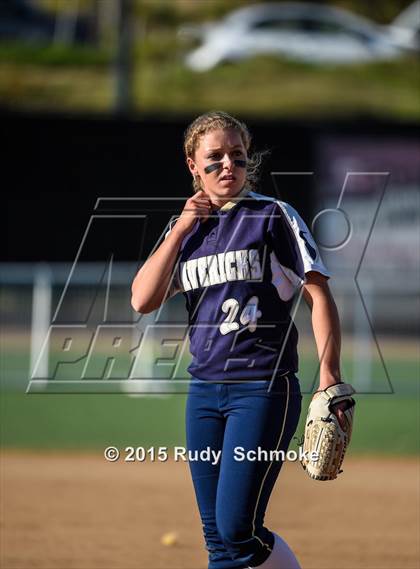 Thumbnail 2 in Escondido vs. La Costa Canyon (CIF Semfinal Playoff) photogallery.