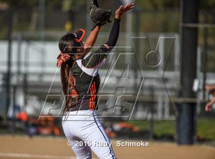 Thumbnail 1 in Escondido vs. La Costa Canyon (CIF Semfinal Playoff) photogallery.