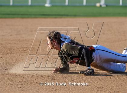 Thumbnail 2 in Escondido vs. La Costa Canyon (CIF Semfinal Playoff) photogallery.