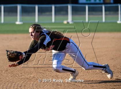 Thumbnail 1 in Escondido vs. La Costa Canyon (CIF Semfinal Playoff) photogallery.