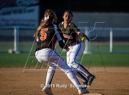 Thumbnail 2 in Escondido vs. La Costa Canyon (CIF Semfinal Playoff) photogallery.
