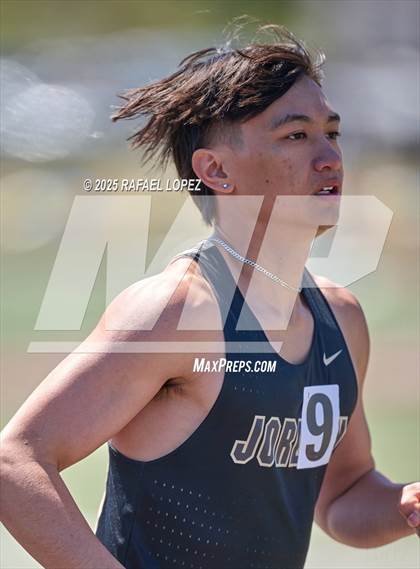 Thumbnail 3 in Dog Pound Invitational (3200M) photogallery.