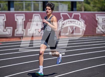 Thumbnail 3 in Dog Pound Invitational (3200M) photogallery.