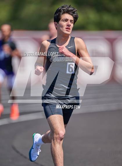 Thumbnail 1 in Dog Pound Invitational (3200M) photogallery.