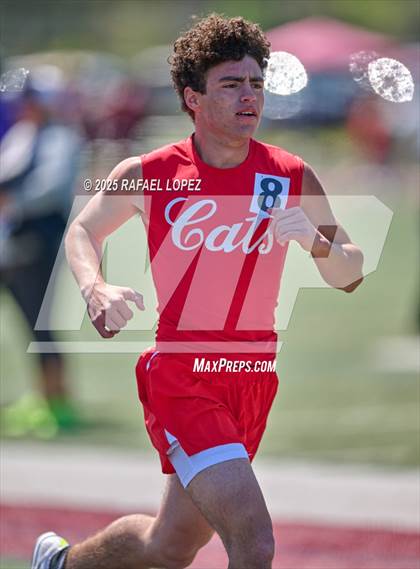 Thumbnail 3 in Dog Pound Invitational (3200M) photogallery.