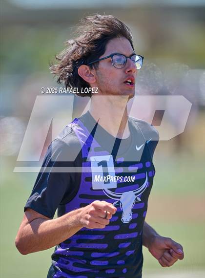 Thumbnail 2 in Dog Pound Invitational (3200M) photogallery.