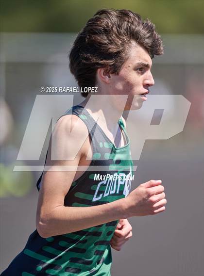 Thumbnail 2 in Dog Pound Invitational (3200M) photogallery.