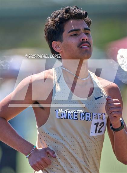 Thumbnail 1 in Dog Pound Invitational (3200M) photogallery.
