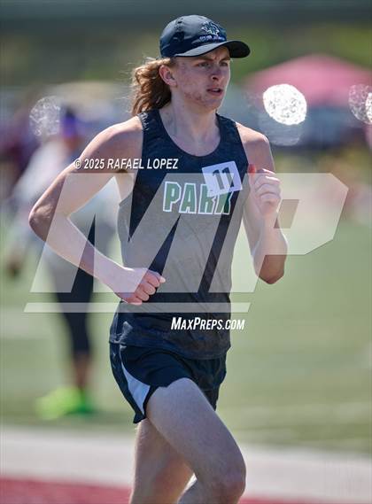 Thumbnail 1 in Dog Pound Invitational (3200M) photogallery.