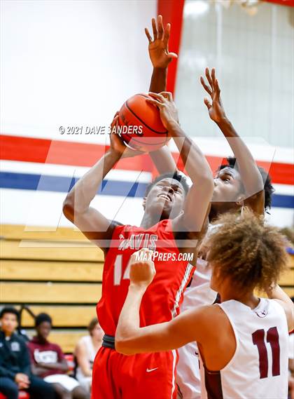 Thumbnail 2 in Fort Bend Kempner vs. Fort Bend Travis (FBISD Invitational) photogallery.