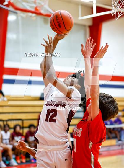 Thumbnail 2 in Fort Bend Kempner vs. Fort Bend Travis (FBISD Invitational) photogallery.