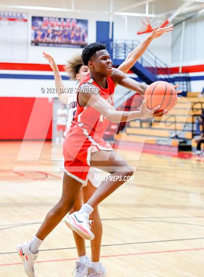 Thumbnail 2 in Fort Bend Kempner vs. Fort Bend Travis (FBISD Invitational) photogallery.