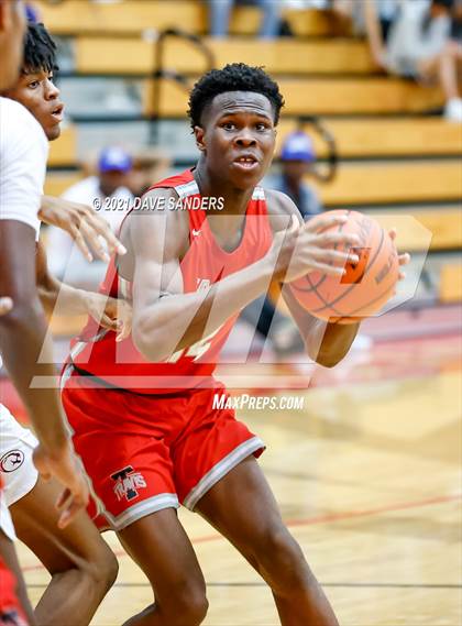 Thumbnail 2 in Fort Bend Kempner vs. Fort Bend Travis (FBISD Invitational) photogallery.
