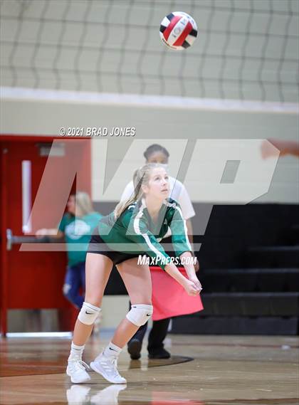 Thumbnail 1 in Green Hill @ Ravenwood photogallery.