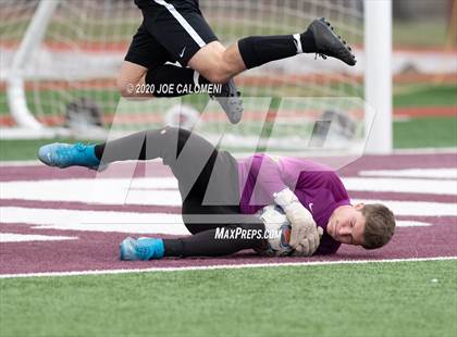 Thumbnail 3 in Lutheran South Academy vs TMI-Episcopal (TAPPS Division II State semifinals) photogallery.