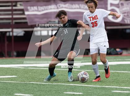 Thumbnail 2 in Lutheran South Academy vs TMI-Episcopal (TAPPS Division II State semifinals) photogallery.