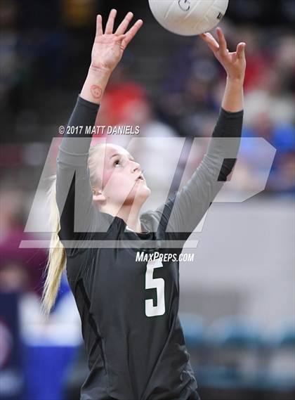 Thumbnail 3 in D'Evelyn vs. Ponderosa (CHSAA 4A Pool 3 Playoff) photogallery.
