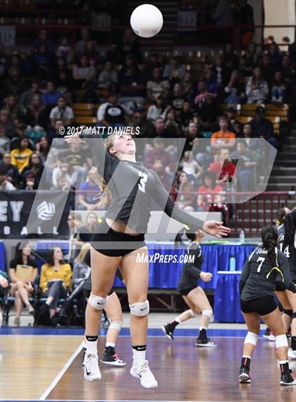 Thumbnail 3 in D'Evelyn vs. Ponderosa (CHSAA 4A Pool 3 Playoff) photogallery.