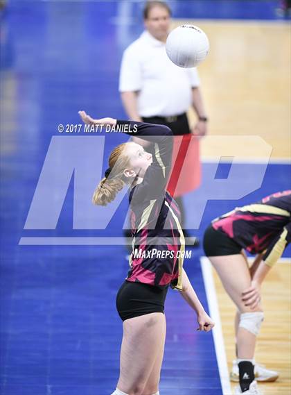 Thumbnail 3 in D'Evelyn vs. Ponderosa (CHSAA 4A Pool 3 Playoff) photogallery.