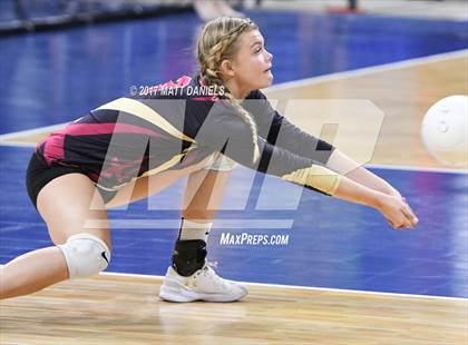 Thumbnail 2 in D'Evelyn vs. Ponderosa (CHSAA 4A Pool 3 Playoff) photogallery.