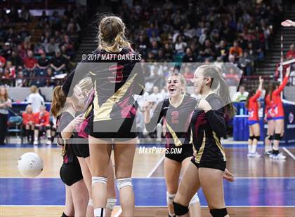 Thumbnail 3 in D'Evelyn vs. Ponderosa (CHSAA 4A Pool 3 Playoff) photogallery.