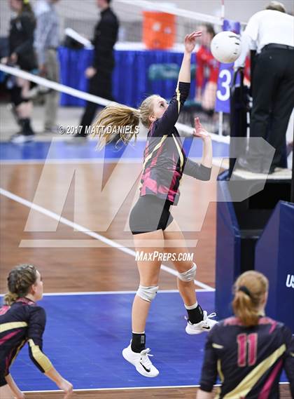 Thumbnail 1 in D'Evelyn vs. Ponderosa (CHSAA 4A Pool 3 Playoff) photogallery.