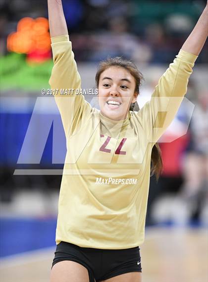 Thumbnail 2 in D'Evelyn vs. Ponderosa (CHSAA 4A Pool 3 Playoff) photogallery.