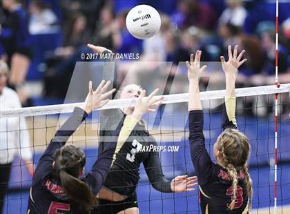 Thumbnail 1 in D'Evelyn vs. Ponderosa (CHSAA 4A Pool 3 Playoff) photogallery.