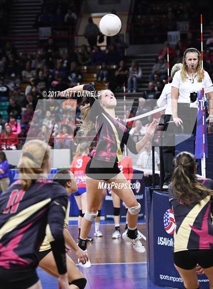 Thumbnail 3 in D'Evelyn vs. Ponderosa (CHSAA 4A Pool 3 Playoff) photogallery.