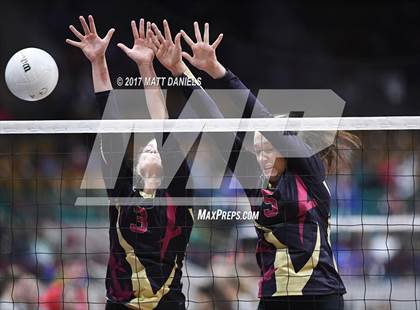Thumbnail 1 in D'Evelyn vs. Ponderosa (CHSAA 4A Pool 3 Playoff) photogallery.